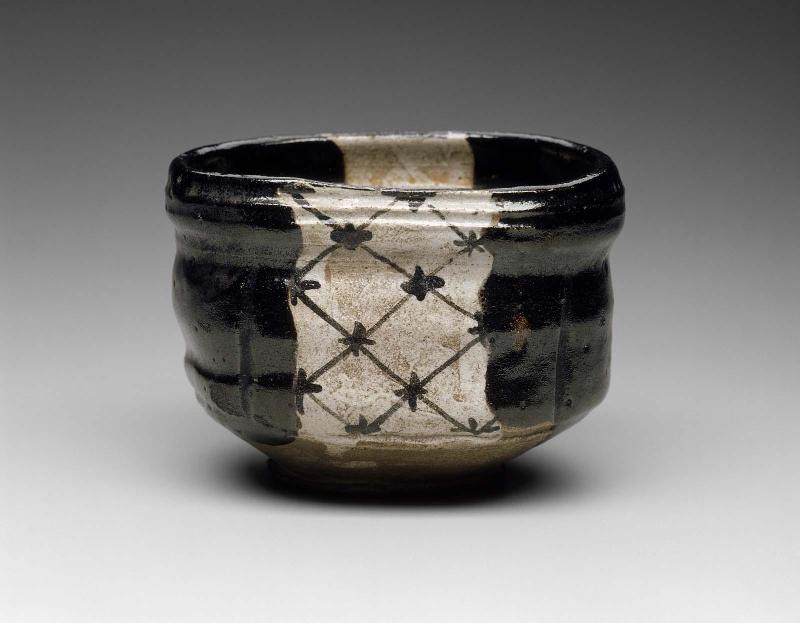 Tea bowl with net design