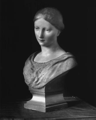 Bust of a young girl