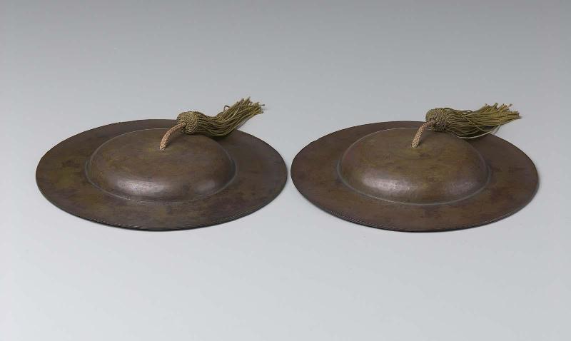 Pair of cymbals (tongbo)