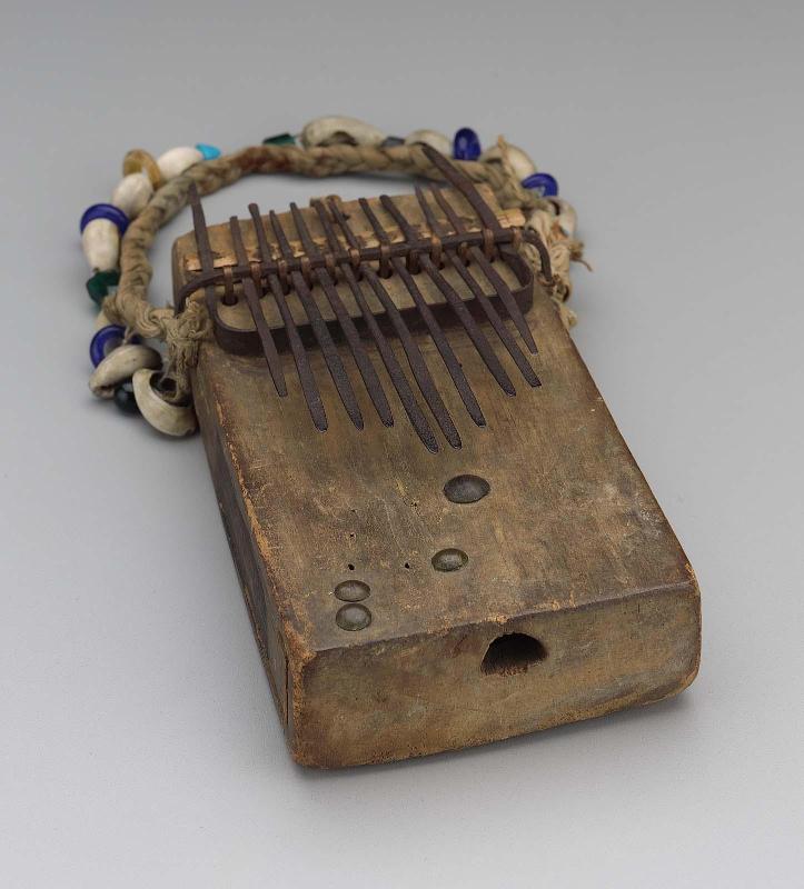 Lamellaphone (likembe)