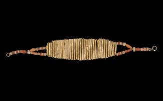 Gold and shell bead bracelet