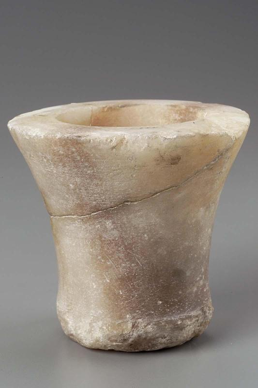 Alabaster pot stand