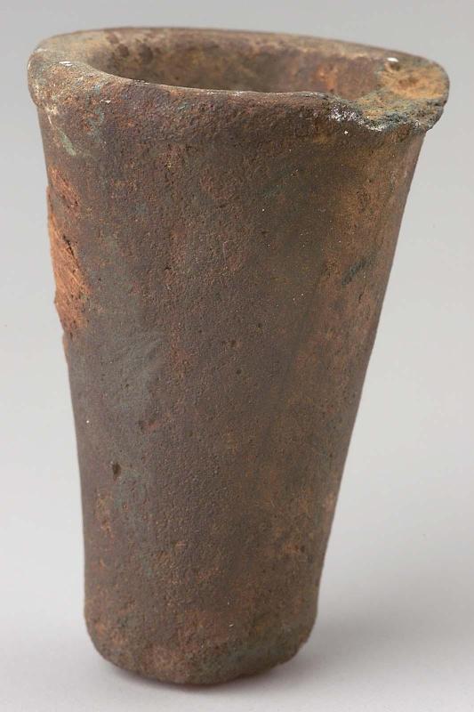 Straight-sided beaker