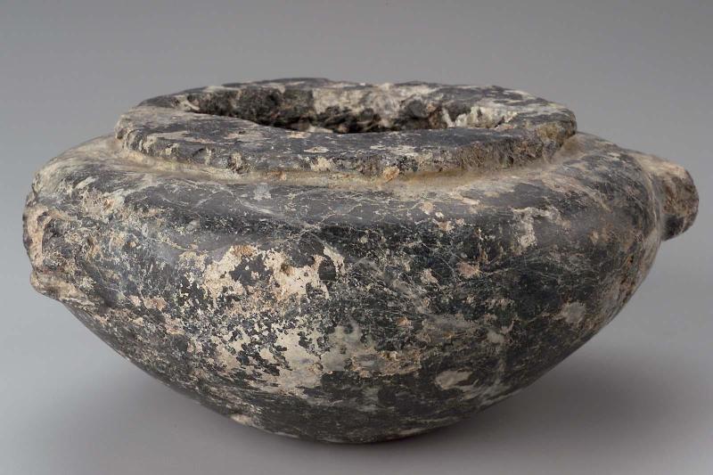 Squat shouldered jar