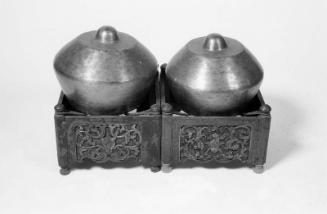 Kettle-gongs (kenong)