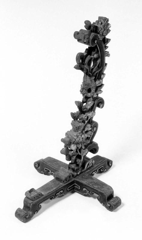 Stand for fiddle (rebab byur)