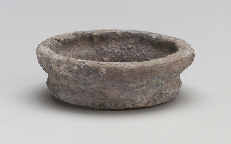 Bronze dish