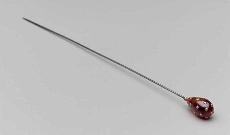 Hat pin