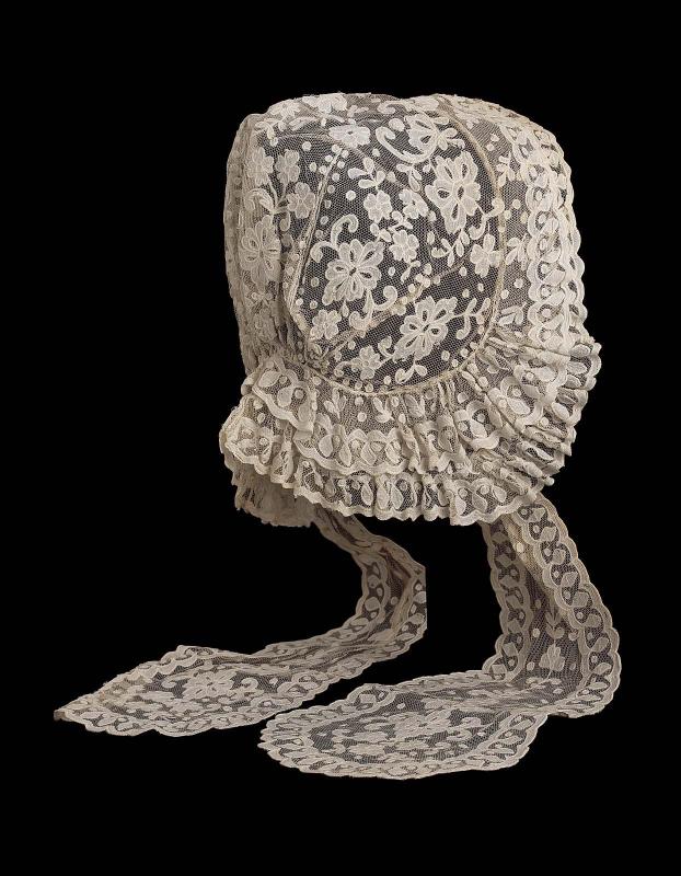 Woman's lace cap