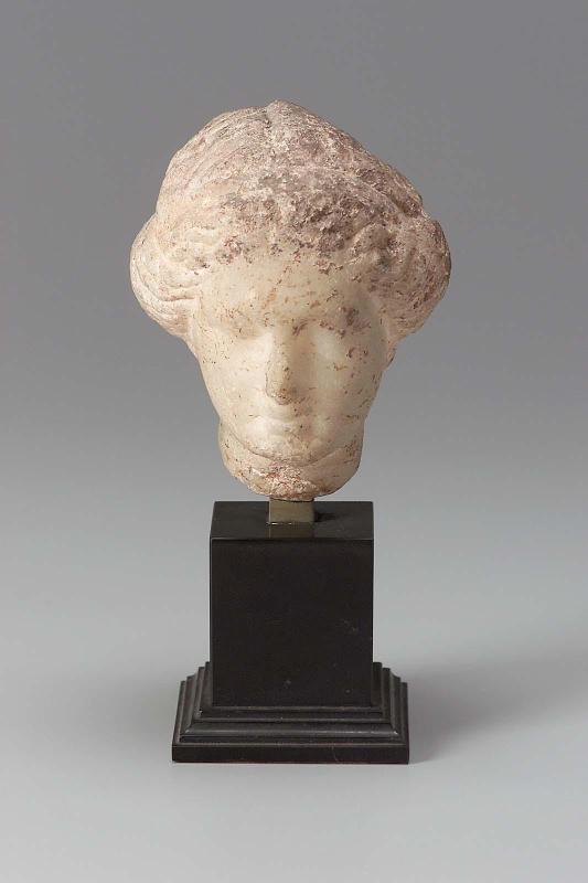 Aphrodite or a Nymph