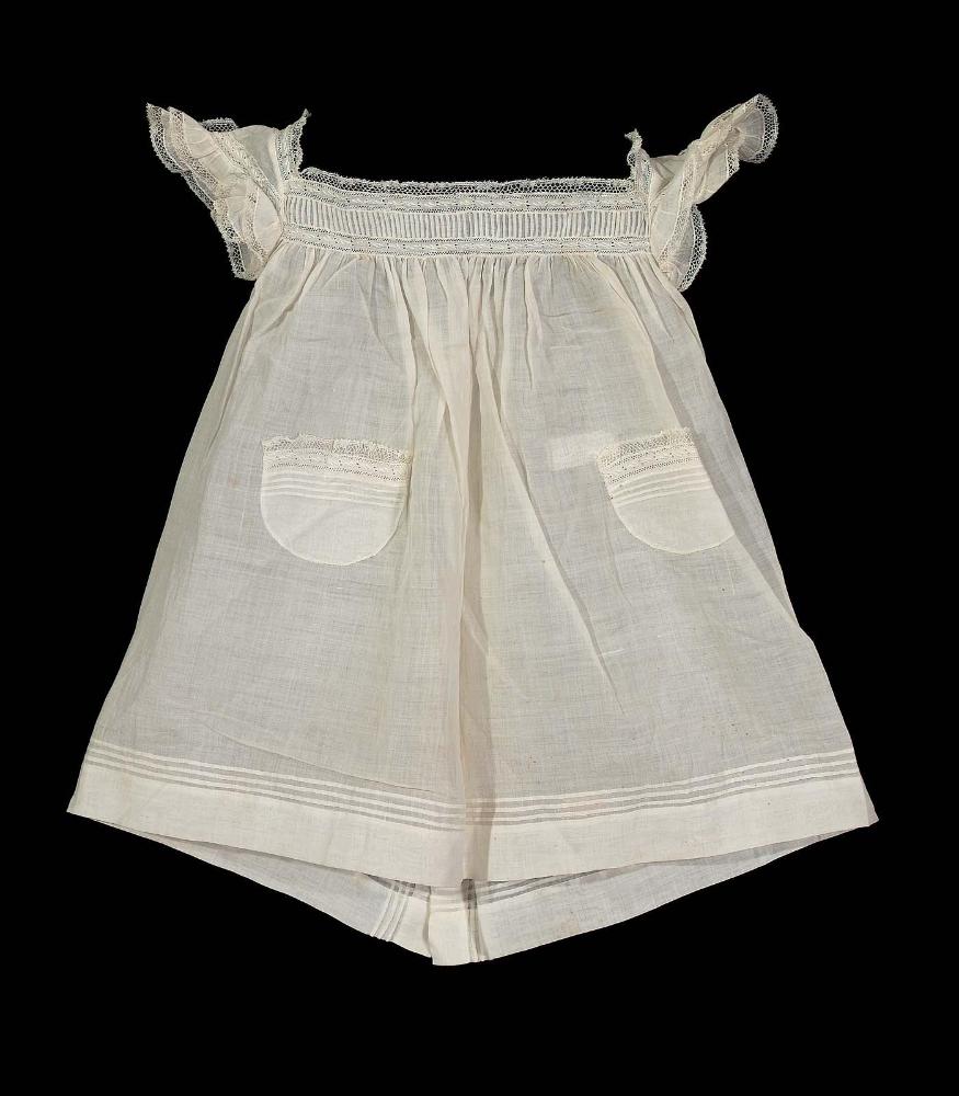 Child's pinafore