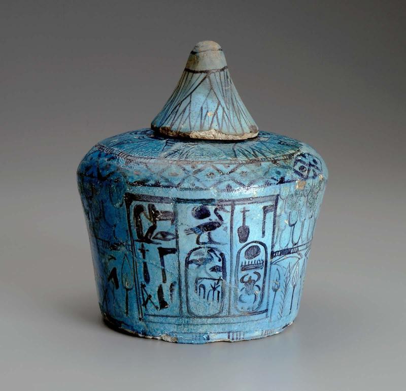 Ritual vessel (nemset-jar) with lid