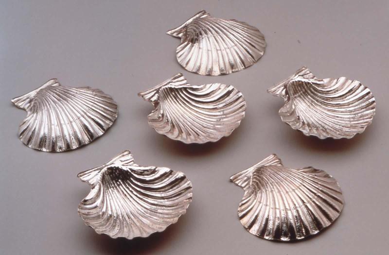 Shell-Shaped Dish