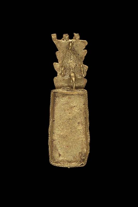 Snuff tray effigy with bird