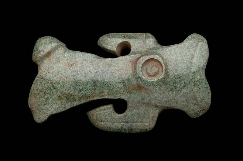 Fish effigy pectoral bead