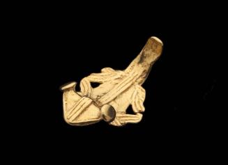 Zoomorphic effigy pendant