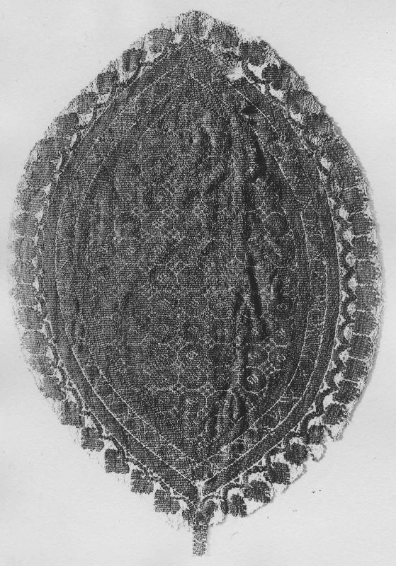Tapestry medallion with eccentric weft