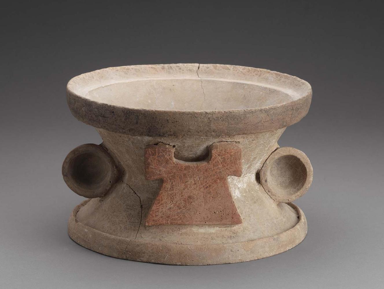 Base for incense burner (1988.1213a)