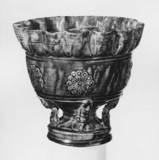 Pedestal bowl with lobed rim