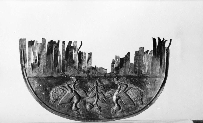Ornamental comb