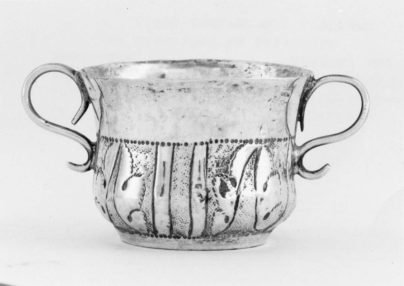 Miniature Caudle Cup