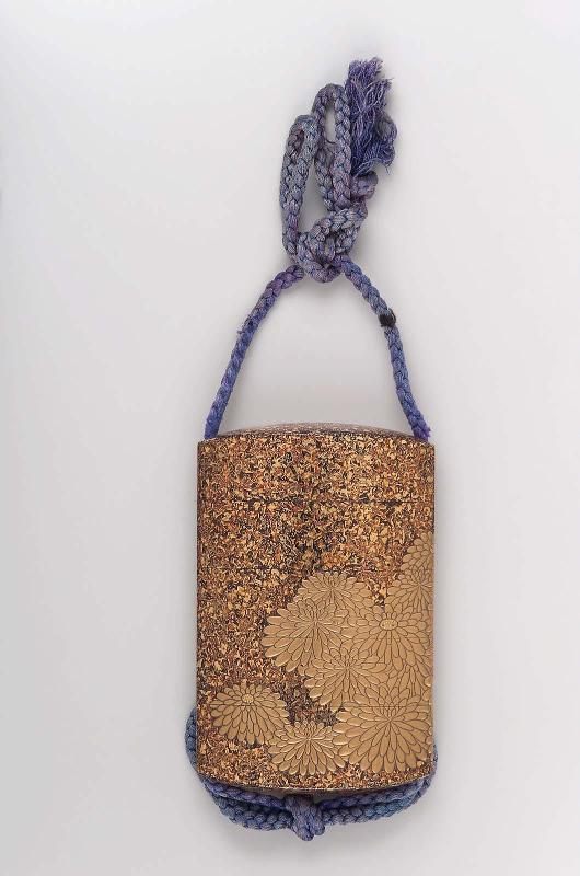 Four-case inro with chrysanthemum design