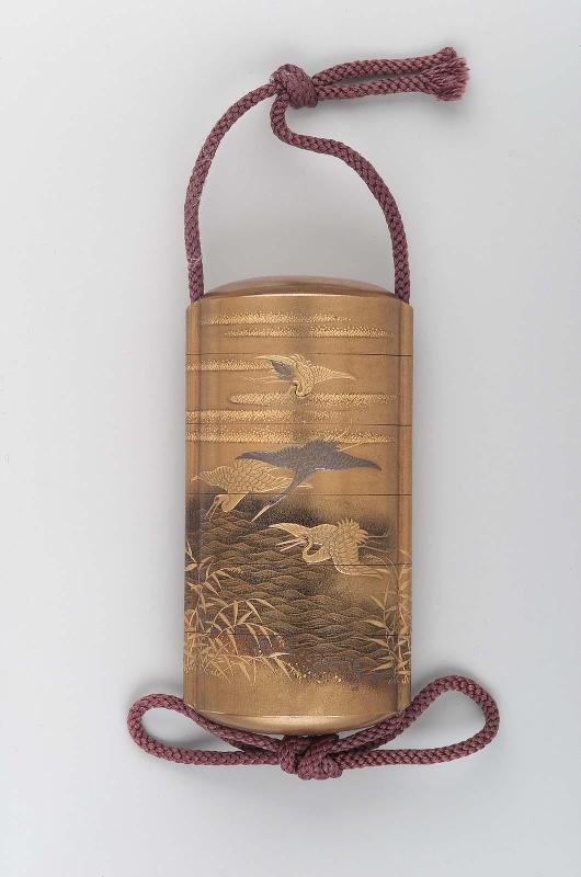 Five-case inro with design of cranes, waves and grasses