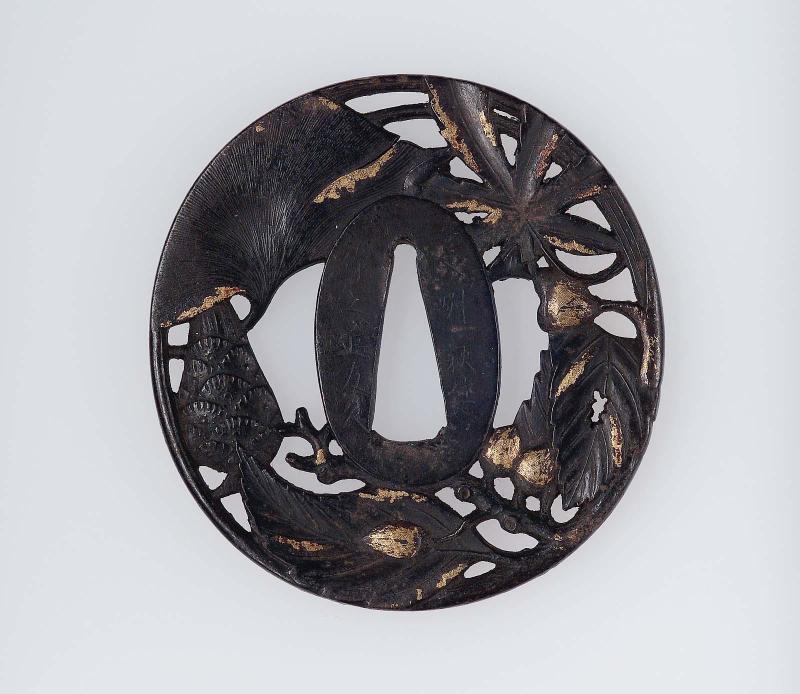Tsuba with design of leaves