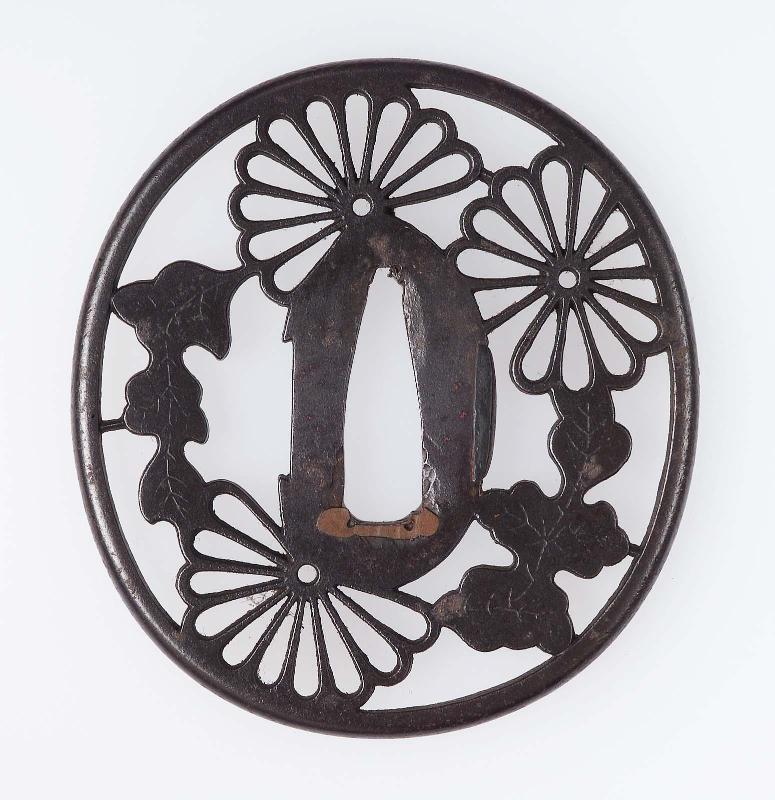 Tsuba with design of chrysanthemums