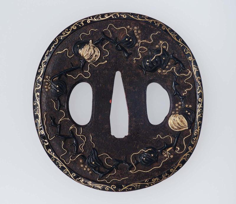 Tsuba with design of fruiting vine