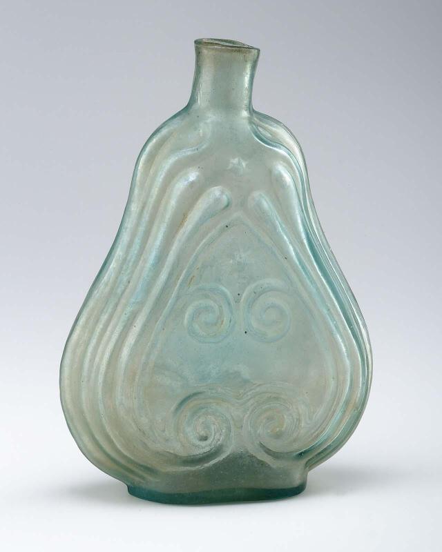 Quart figured flask