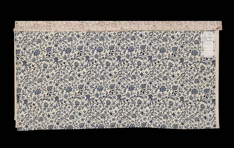 Sample of furnishing fabric (one of four of same pattern)