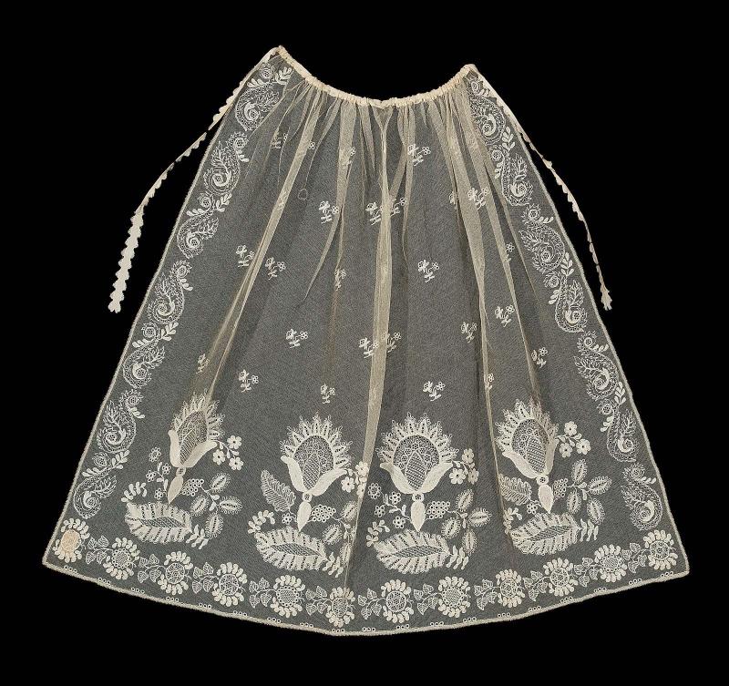 Apron or veil