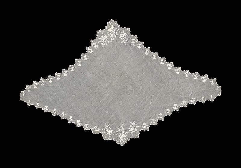 A white mull fichu