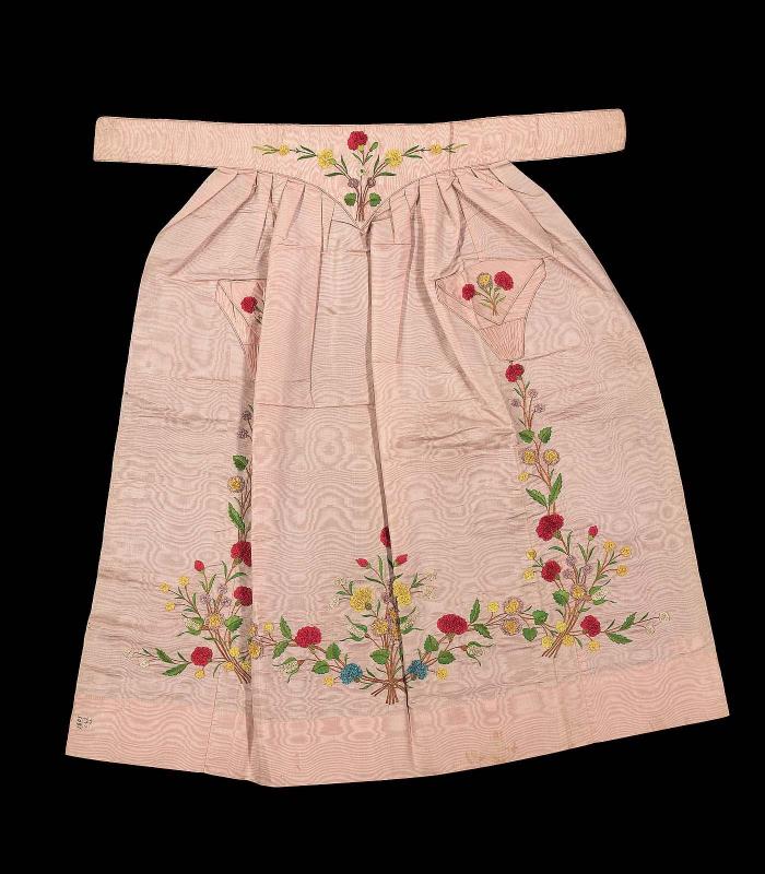Moire apron