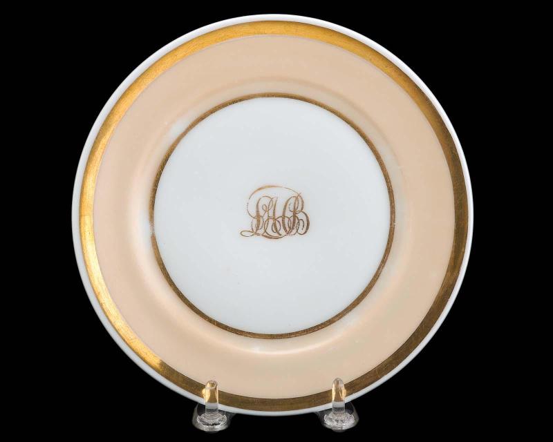 Cake plate (one of twelve)