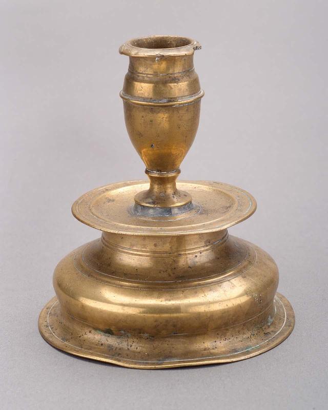 Candle holder