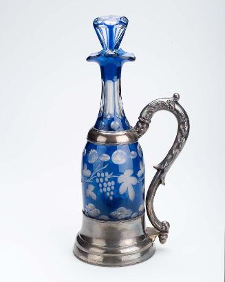 Wine decanter (part of a wine stand set)