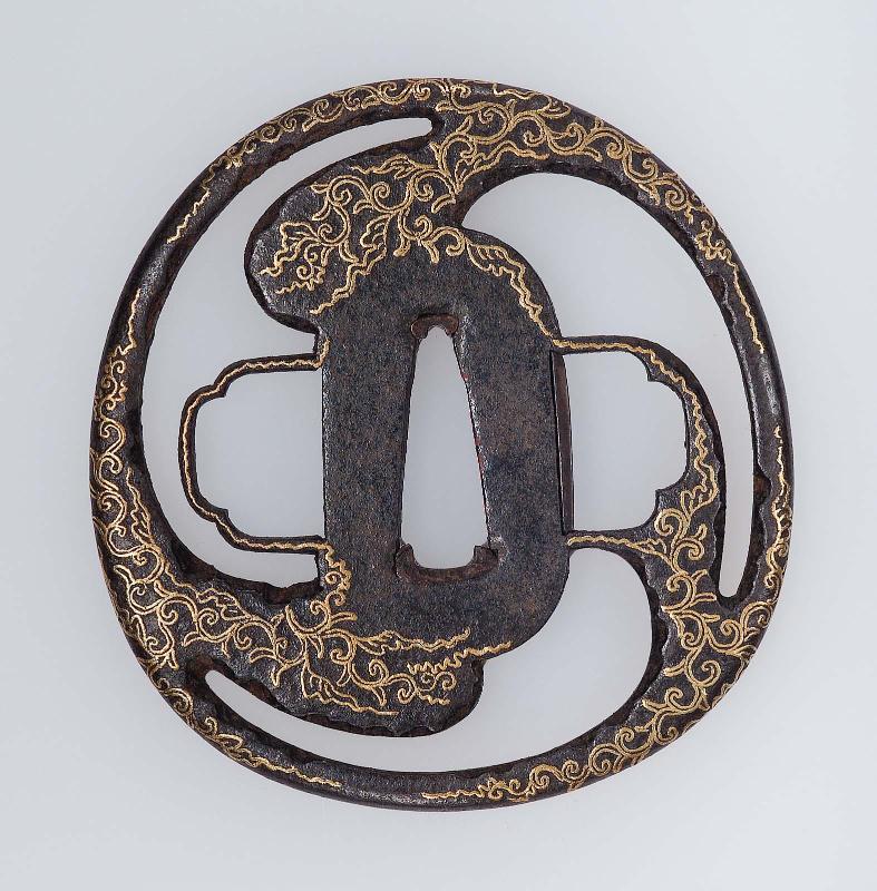 Tsuba with design of tendrils