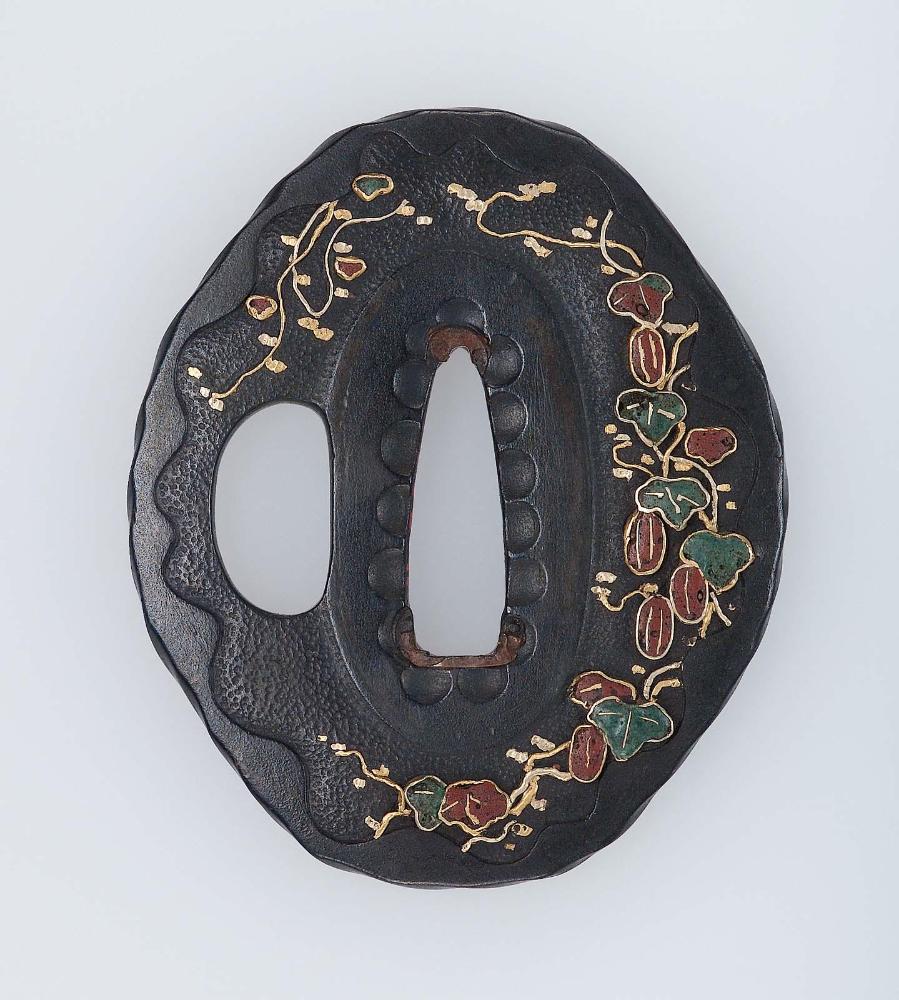 Tsuba with design of gourd vine