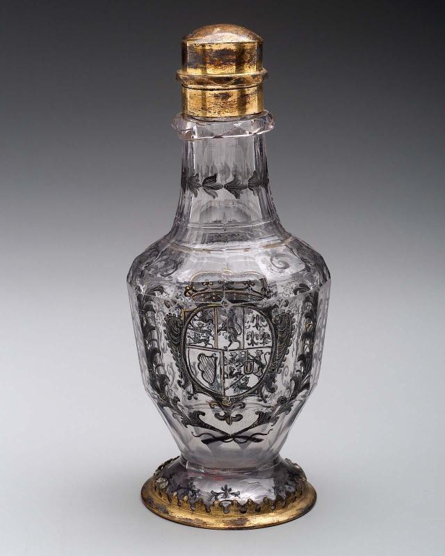 Flask with lid