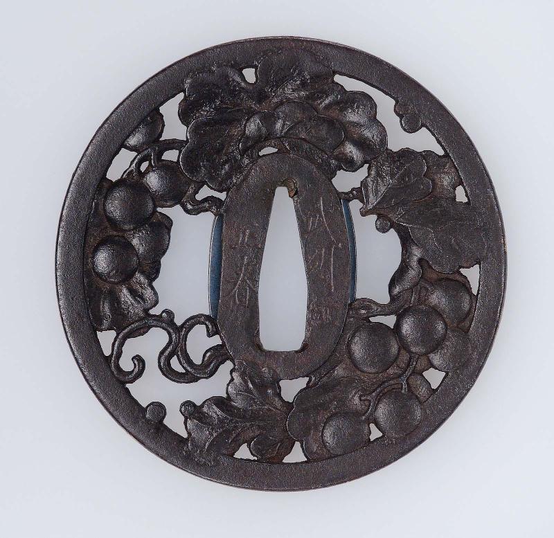 Tsuba with design of grape-vine
