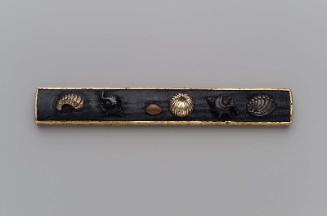 Kozuka with design of sea-shells