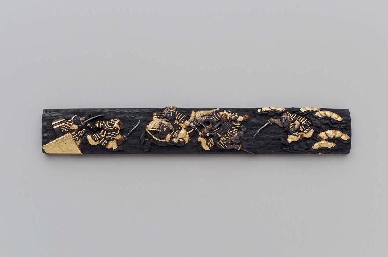 Kozuka with design of samurai combat