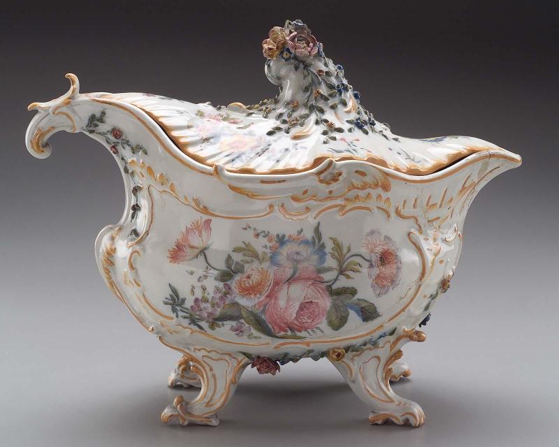 Tureen with cover