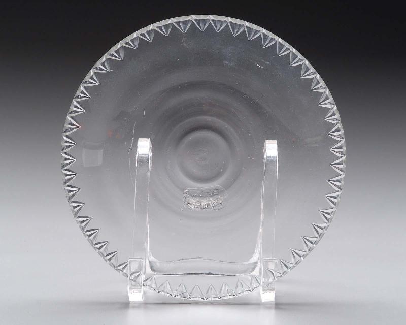 Flat dish for dessert bowl