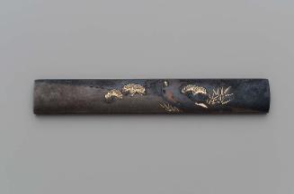 Kozuka with design of an old pine tree
