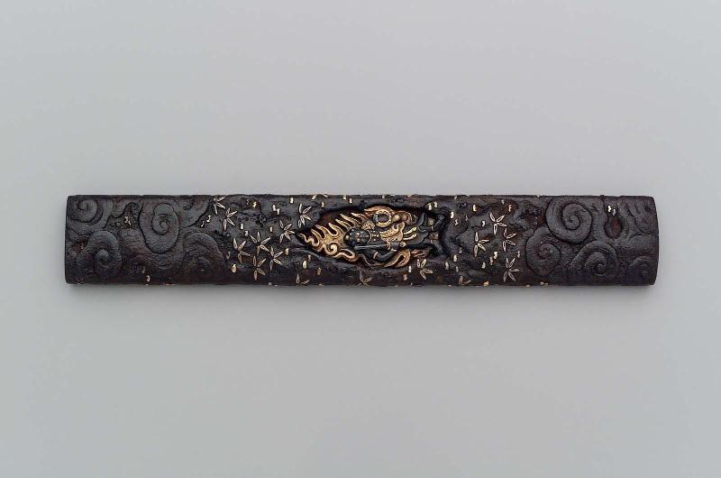 Kozuka with design of Fudo in a grotto