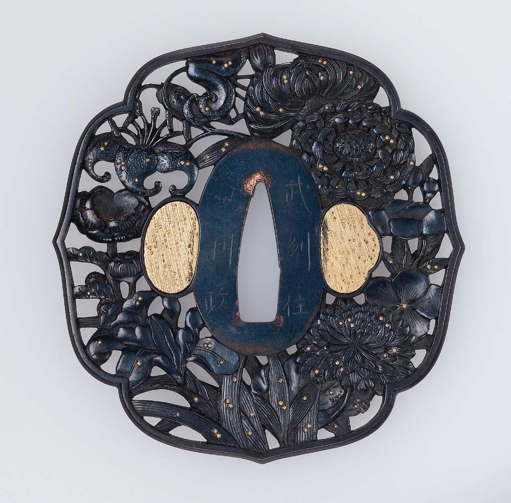 Tsuba with design of flowering plants