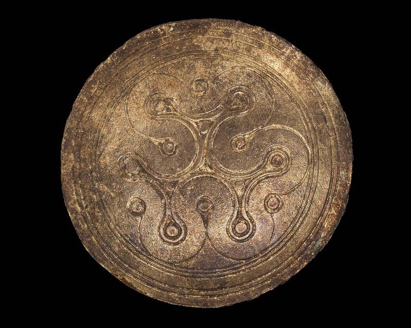 Disc, convex